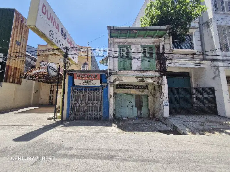 Rumah Tua Ada Akses 2 Jalan Di Kawasan Pecinan Kota Makassar