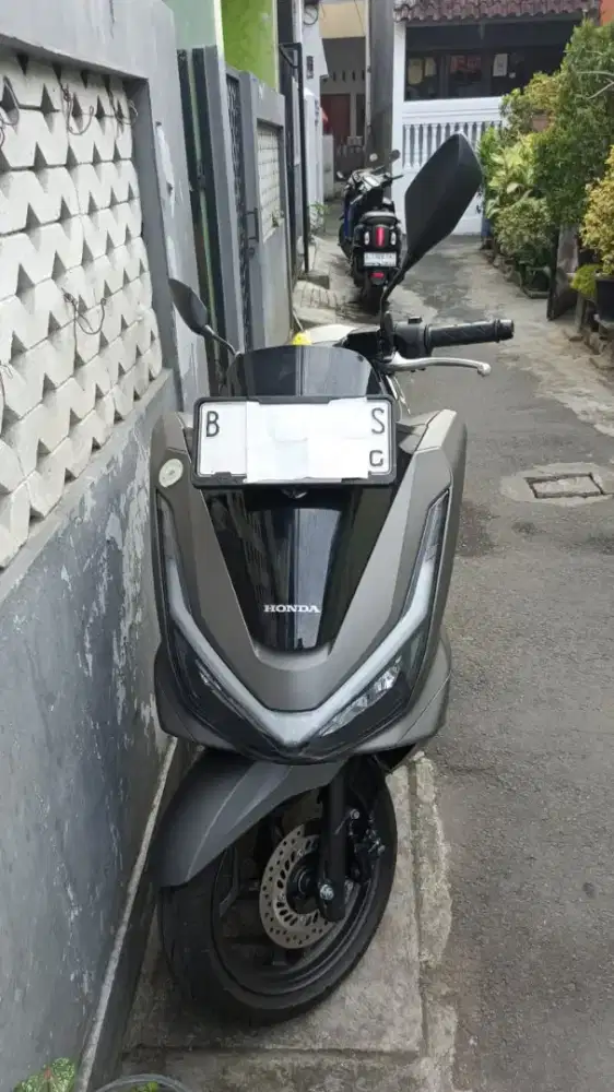 Honda pcx cbs 160 tahun 2025