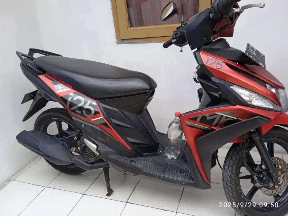 Yamaha mio3 thn 2016 warna merah