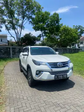 *TOYOTA FORTUNER 2.4 VRZ AT 2016,
