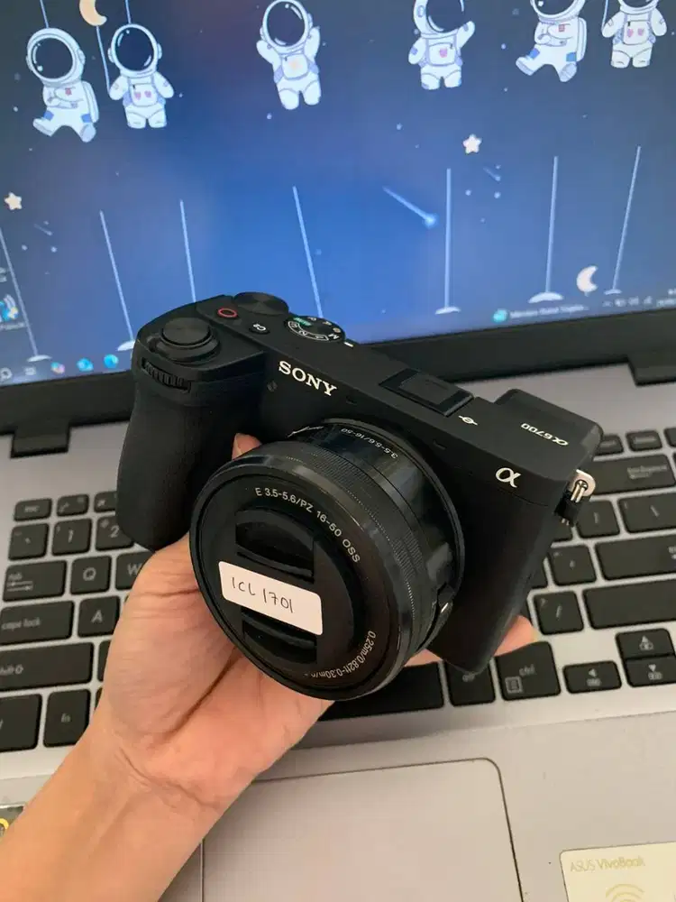 SONY A6700 + KIT  GARANSI 16/11/2025