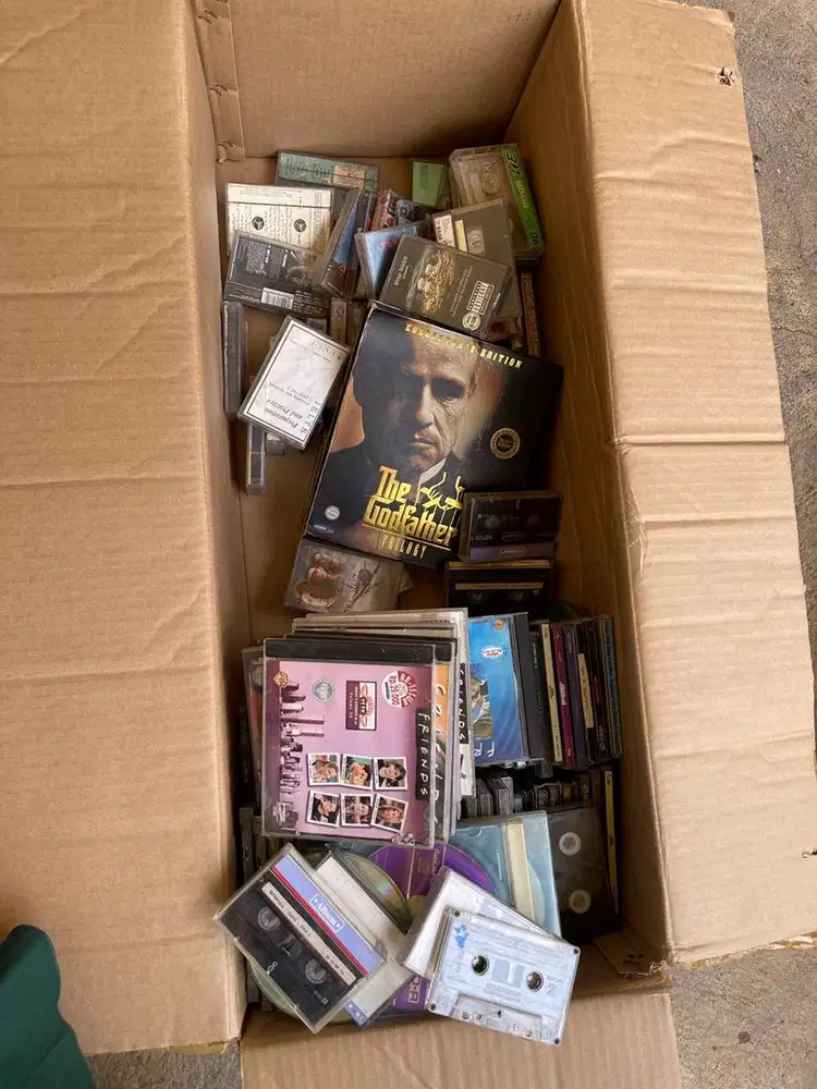 kaset and cd  ASLI