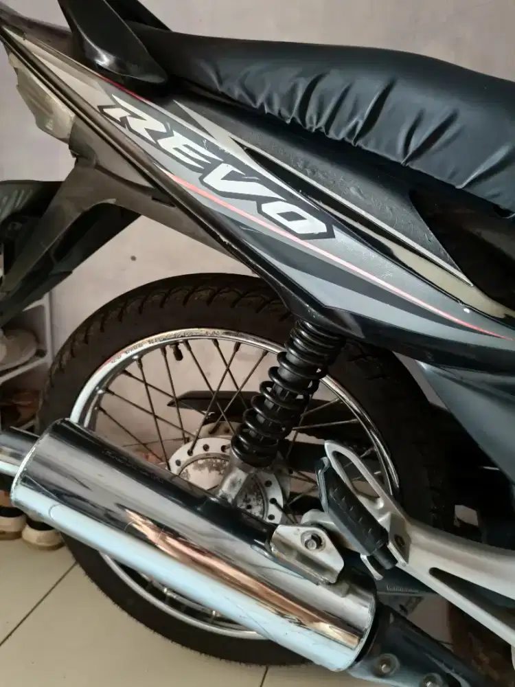Dijual Honda Revo original on oli dan bensin shell