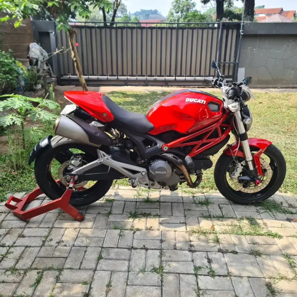 FOR SALE!! DUCATI MONSTER 795 2012