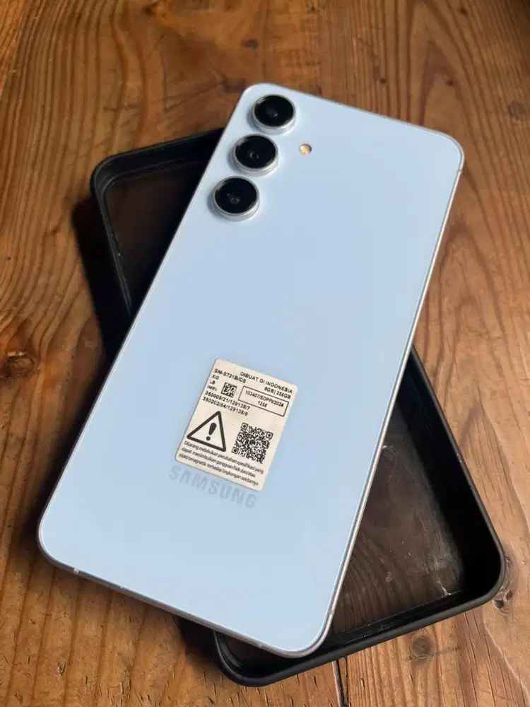 Samsung s24 fe 8/256gb sein