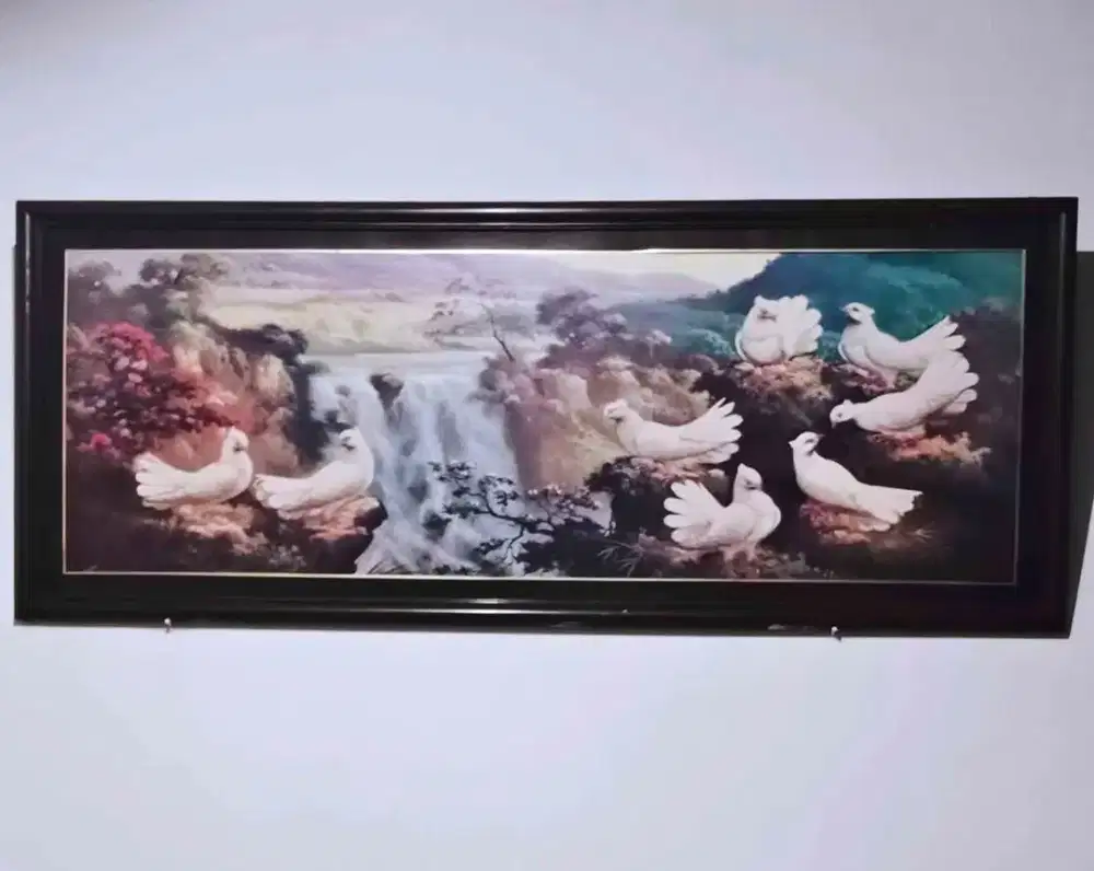 Lukisan pajangan burung merpati