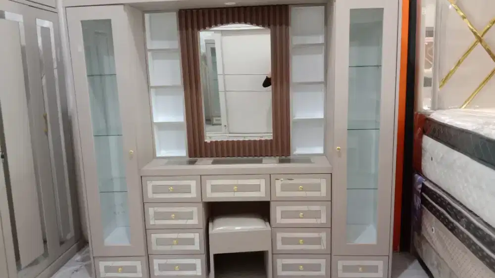 Meja  Rias Murah