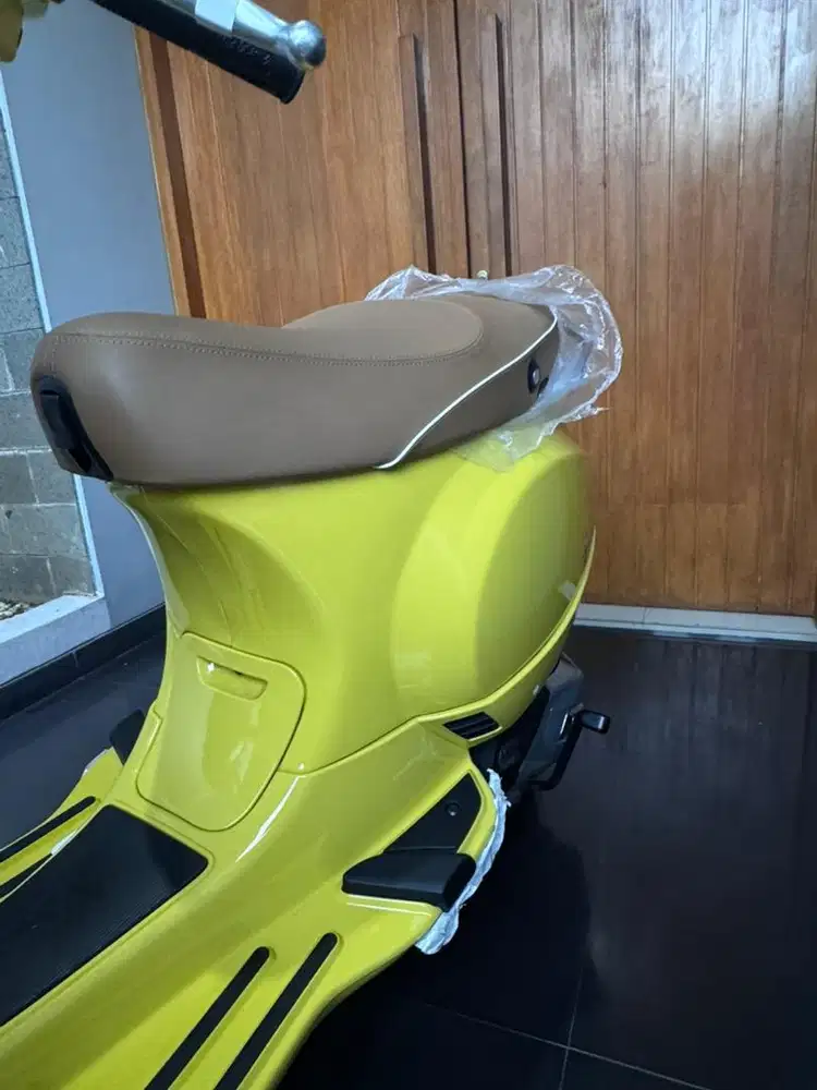 Vespa LX125 kondisi baru