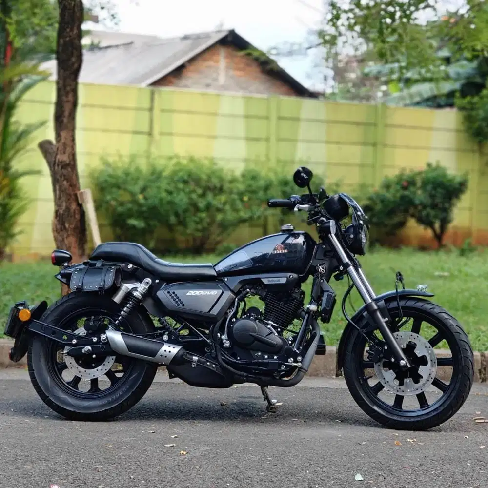 BENELLI MOTOBI 200 EVO HITAM 2024 KM 3K PAJAK PANJANG NO MINUS