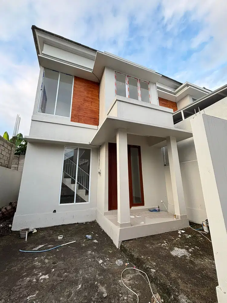 DIJUAL RUMAH BRAND NEW 2 LANTAI DI MUNGGU