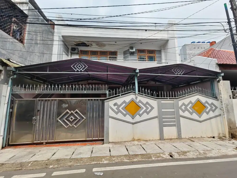 RUMAH GANG KELINCI PASAR BARU SIAP HUNI
