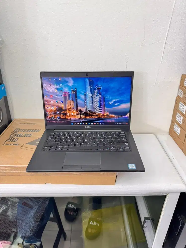 DELL 7390 CORE I5 GEN 8 TOUCHSCREEN RAM 8GB SSD 256GB