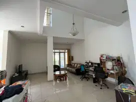 Dijual Rumah di Setraduta Bandung Hook Siap Huni