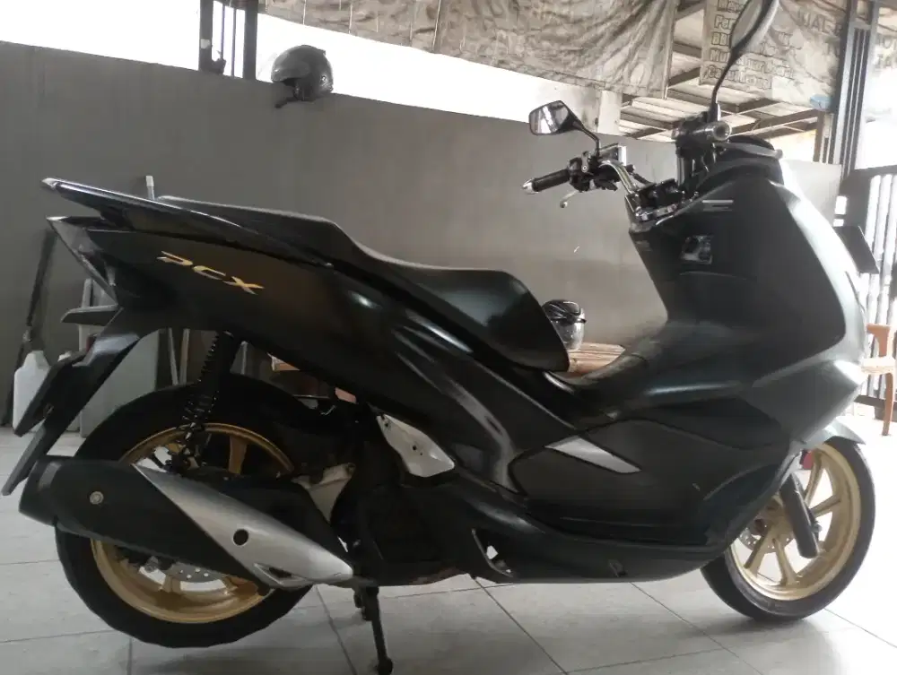 HONDA PCX ABS 2021 KONDISI BAGUS