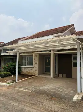 Dijual Rumah di Kota Baru Parahyangan Cantik Terawat