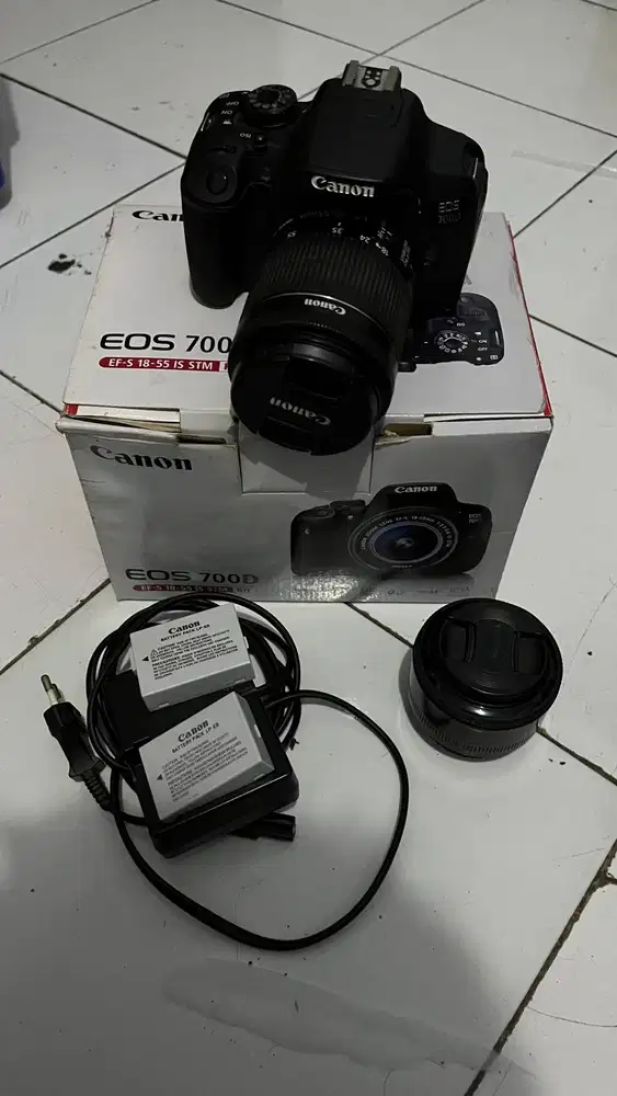 CANON 700D (Touchscreen) Full Pack + Yongnuo 50mm f1.2
