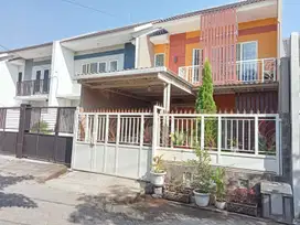 Rumah Green Mansion Lontar