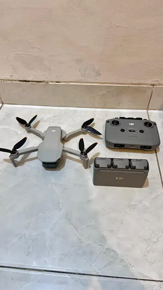 Paket combo DJI MINI 2 SE