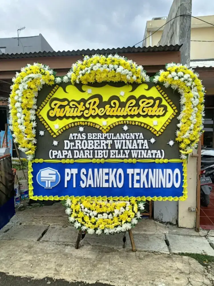 Karangan Bunga Papan