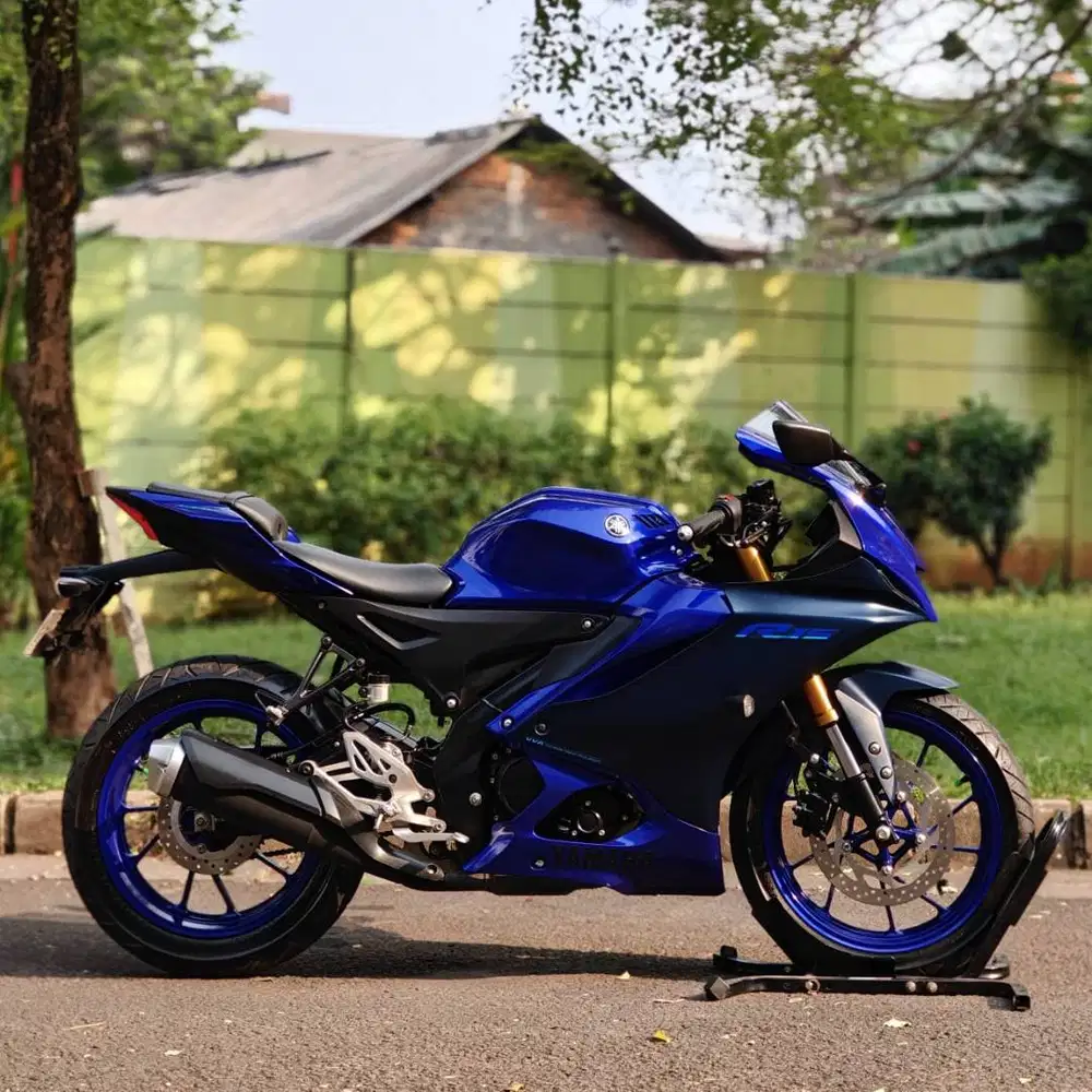 YAMAHA YZF R15 V4 BIRU 2023 KM 2K PAJAK PANJANG FULL MULUS