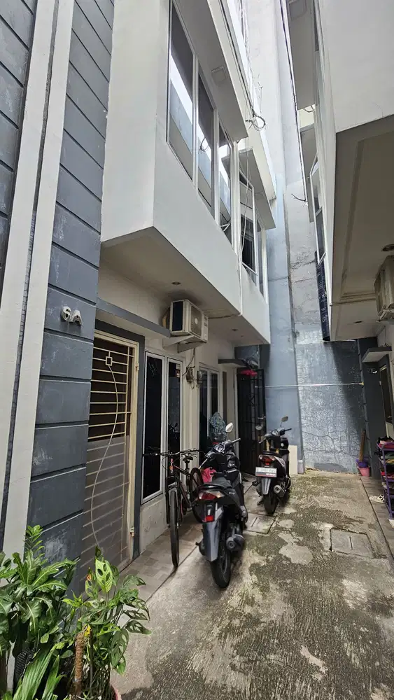 RUMAH MINIMALIS SIAP HUNI DI KEMAYORAN JAKARTA PUSAT
