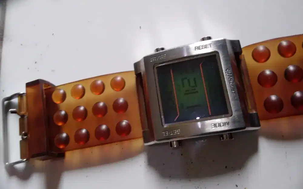 Jam tangan digital antik ARNETTE lokasi central No3cilebut bogor