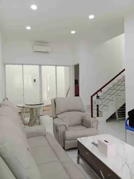 DIJUAL VILLA JALAN JAMIN GINTING KOMPLEK ROYAL SUMATERA CLUSTER AKASHA