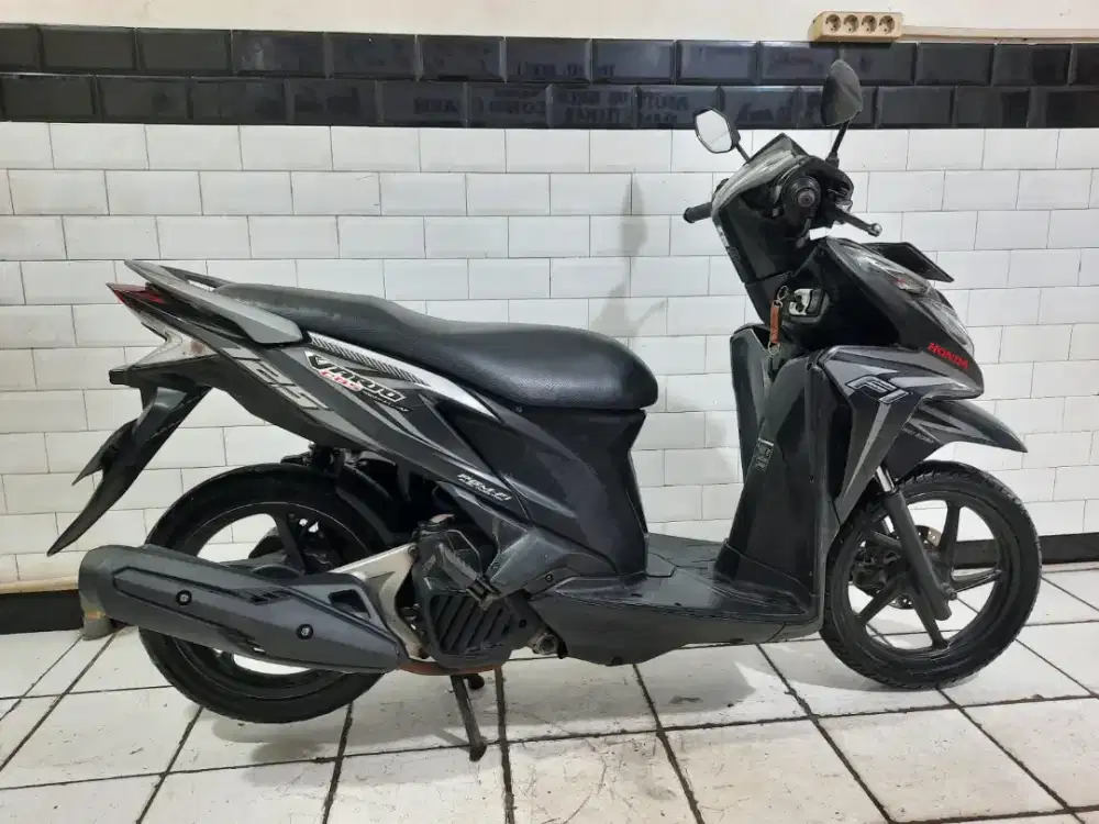Vario kzr tahun 2012 lengkap bagus