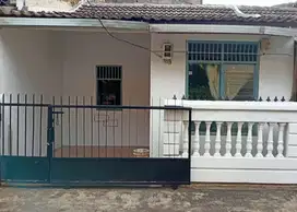 Rumah Untuk Kontrak Tahunan di Perumahan Ciledug Indah 2, Tangerang