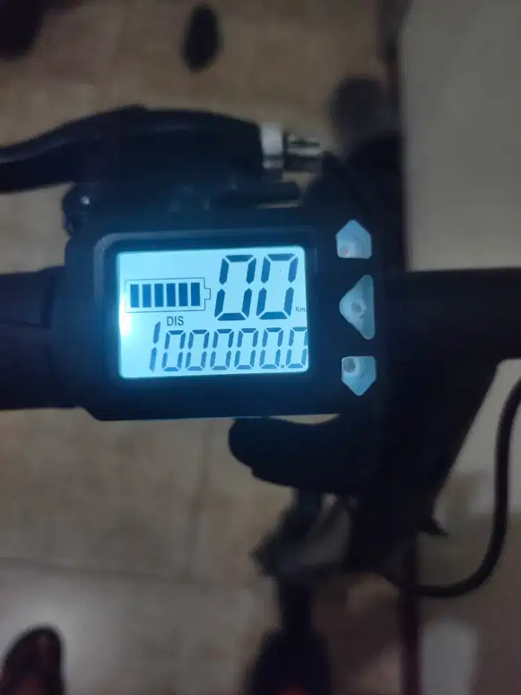 Scooter electric listrik