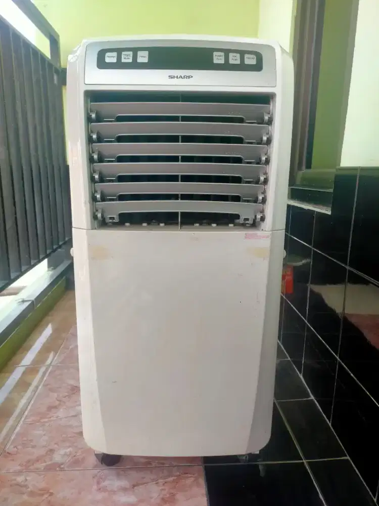 Air cooler Sharp PJ-A55TY-W Bekas