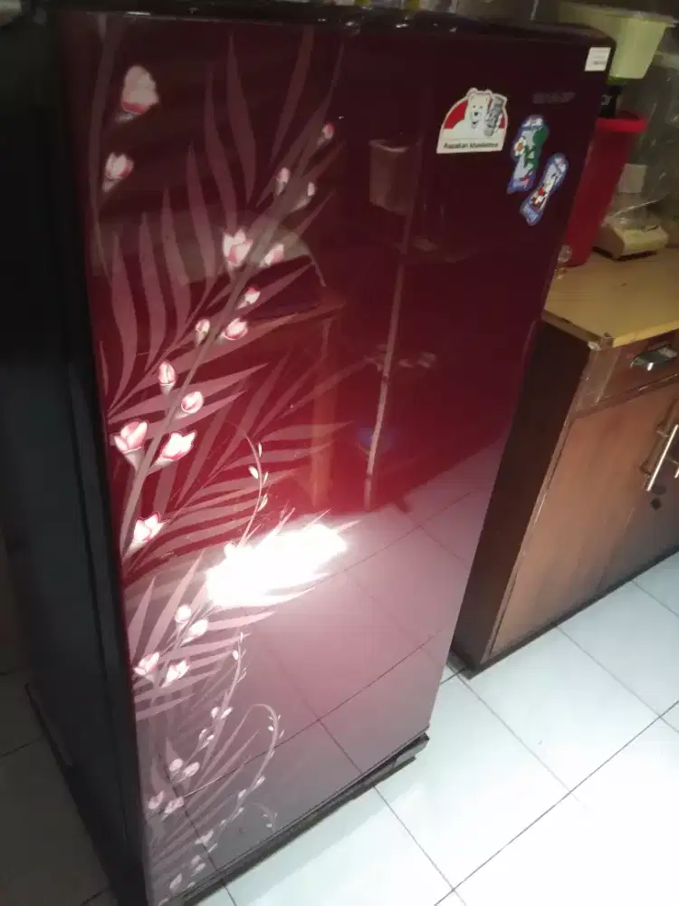 Kulkas sharp 1 pintu sangat bagus
