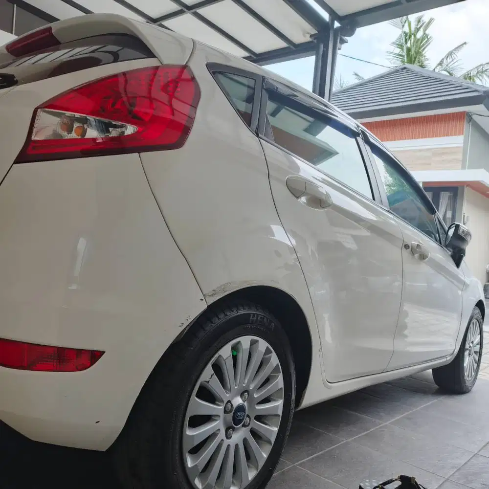 Ford Fiesta 1.4 Trend AT 2012