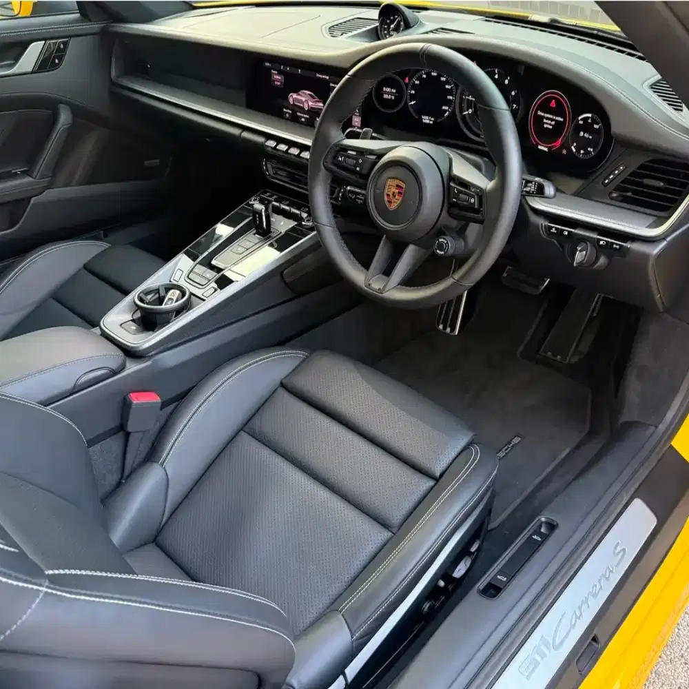 Only 2500 miles Porsche Carrera S 3.0 nik 2022 Full Specs
