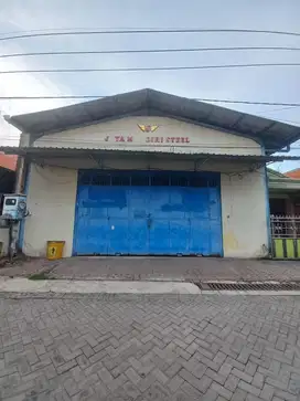 GUDANG DI JALAN NGINGAS, WARU SIDOARJO