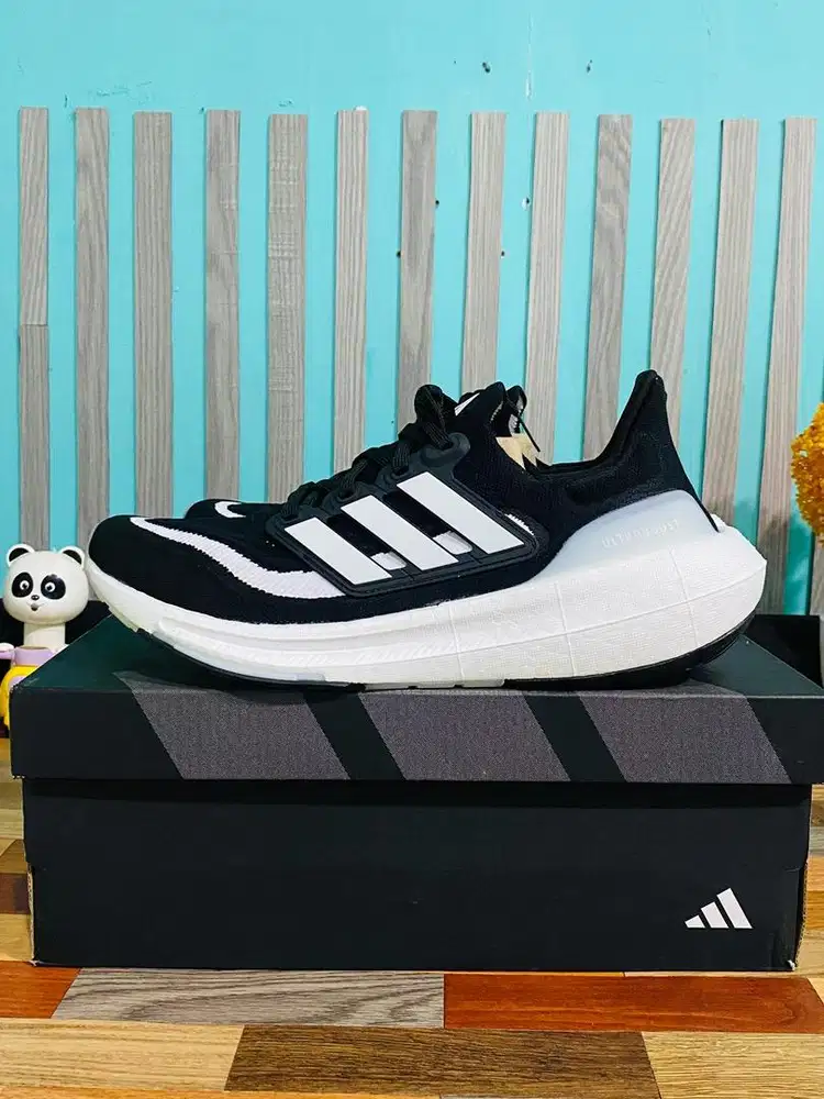 Adidas ultraboost light