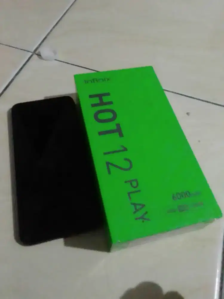 Infinix hot 12 play Ram 4+3/128