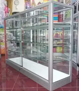 Etalase 1,5 Meter × 1 Meter Serbaguna