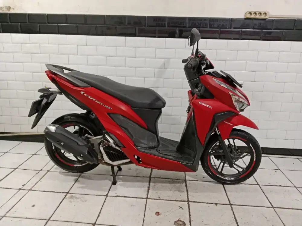 Vario 150 keyless tahun 2019 lengkap bagus