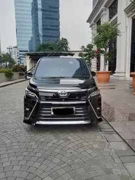 Toyota Voxy 2021 Bensin