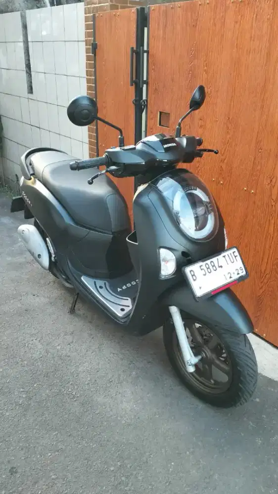 Bissmillah dijual motor Honda Scoopy SE like new 2024 istimewa