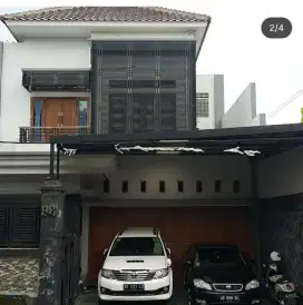 Dijual rumah di lingkungan nyaman