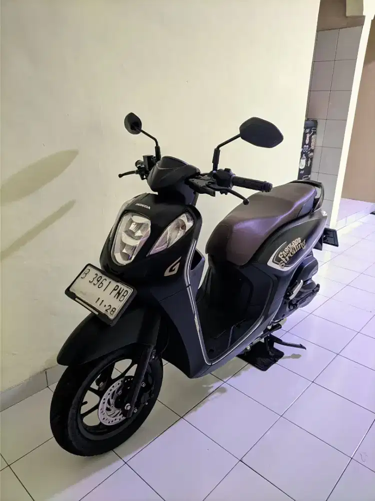 Bissmillah dijual motor Honda Genio fabulous 2023 istimewa
