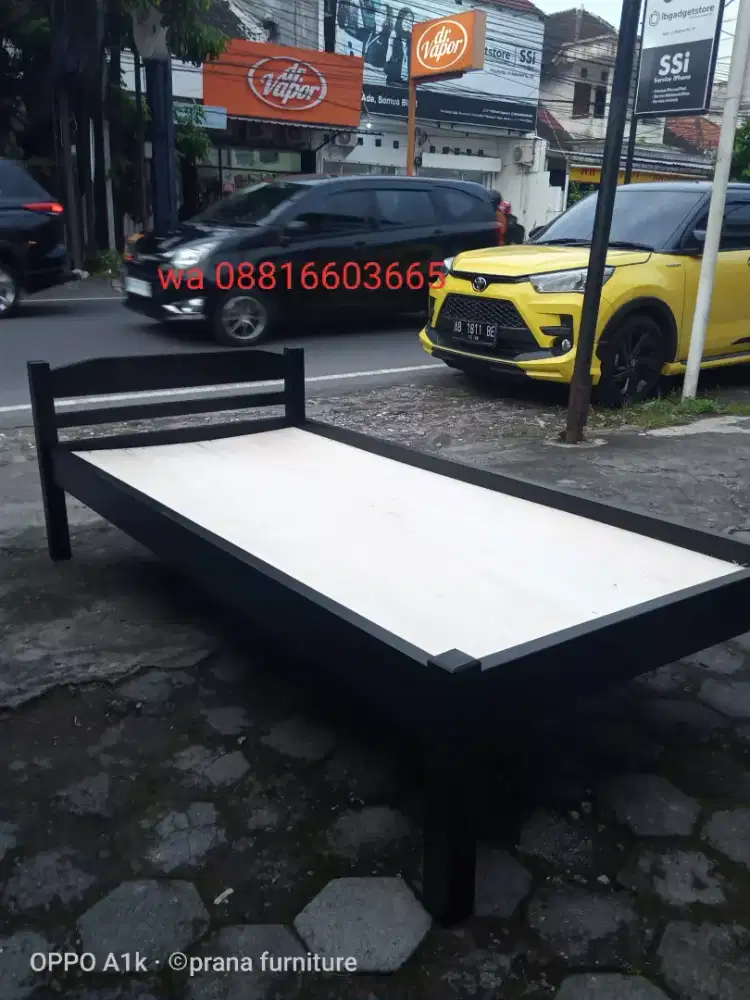 Dipan single kos