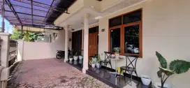 dijual rumah nyaman asri di batu mas indah mengger rumah terpelihara