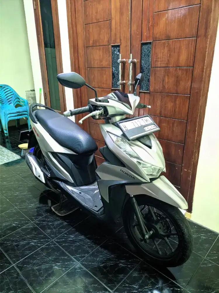 Bissmillah dijual motor Honda beat deluxe 2022 istimewa
