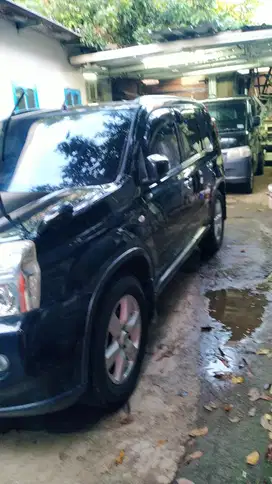Nissan X-Trail 2010 Bensin