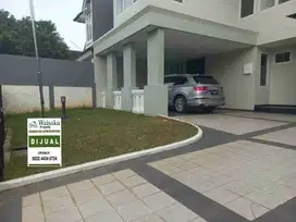 Dijual Rumah di kota wisata bagus siap huni kolam renang