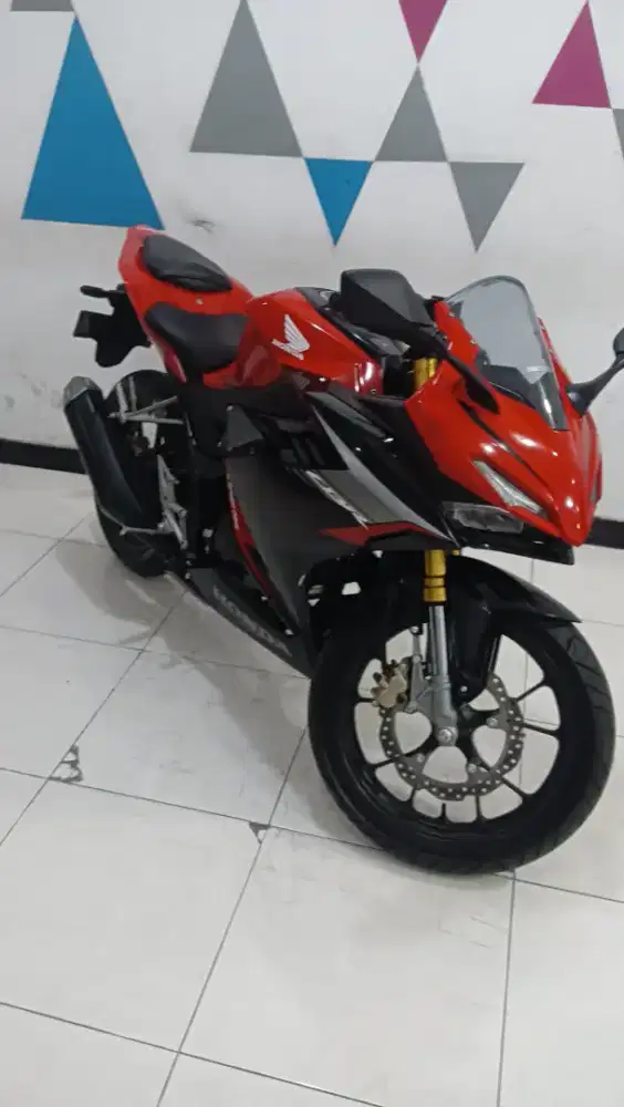 Honda New CBR 150 R 2022 km.4000
