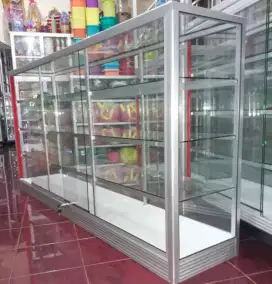 Di Jual Etalase Panjang (2Mx1M) Kondisi Baru